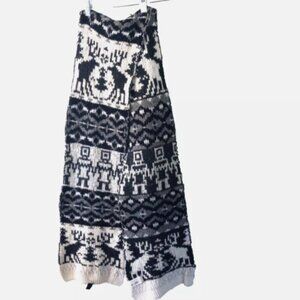 GAP  Scarf Lambswool Cotton Blend Reversible  Reindeer Winter 76” X  10”